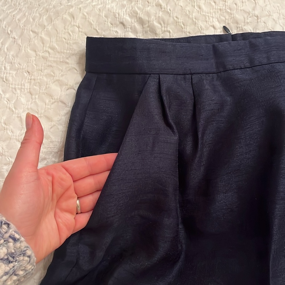 H&M skirt w. pockets!